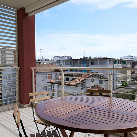 Appartamento Nico Per Famiglie-Lido Di Jesolo-Piazza Trieste Exterior foto